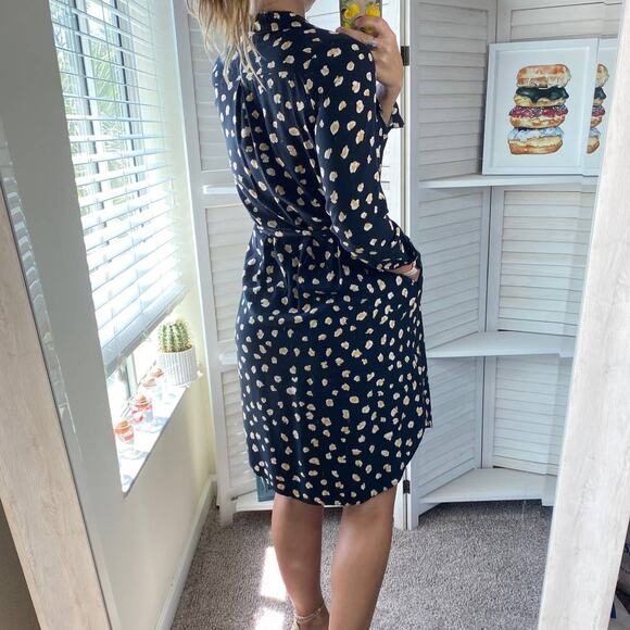 Reserved black and tan button down belted dress size 8 - Picture 4 of 11